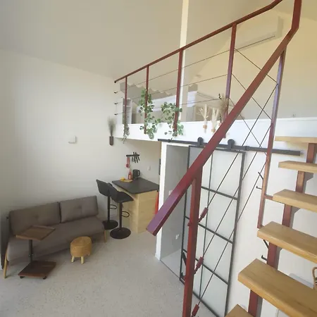 Tiny Loft Šamorín - s privátnym wellness, saunou a vírivkou *